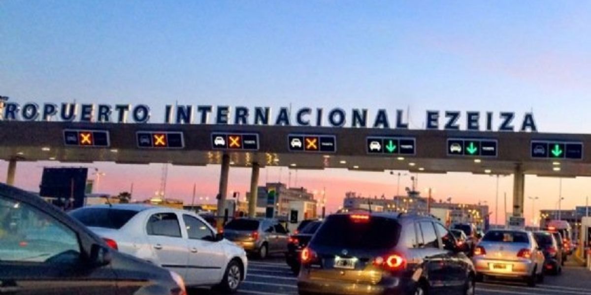 Opciones para dejar el auto en el aeropuerto al viajar