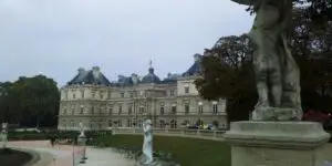 Jardines de Luxemburgo: un oasis de arte, historia y naturaleza en el corazón de París 🌸