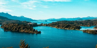 Vacaciones de Verano ☀️ en el Hotel Llao Llao Resort en Bariloche: tarifas flexible con desayuno