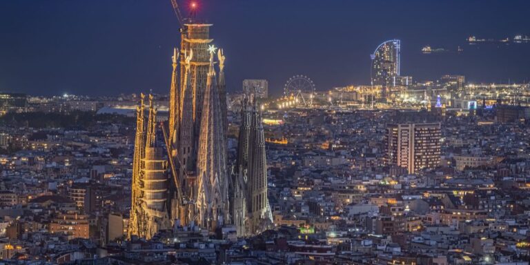 Barcelona con regreso desde Madrid a Bs. As. con equipaje despachado 🧳 a partir de U$D 1.128 💣